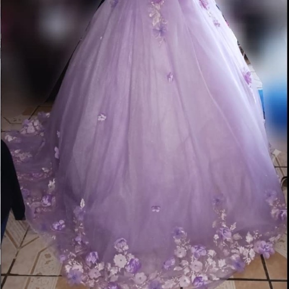 Prom dress - Picture 5 of 5